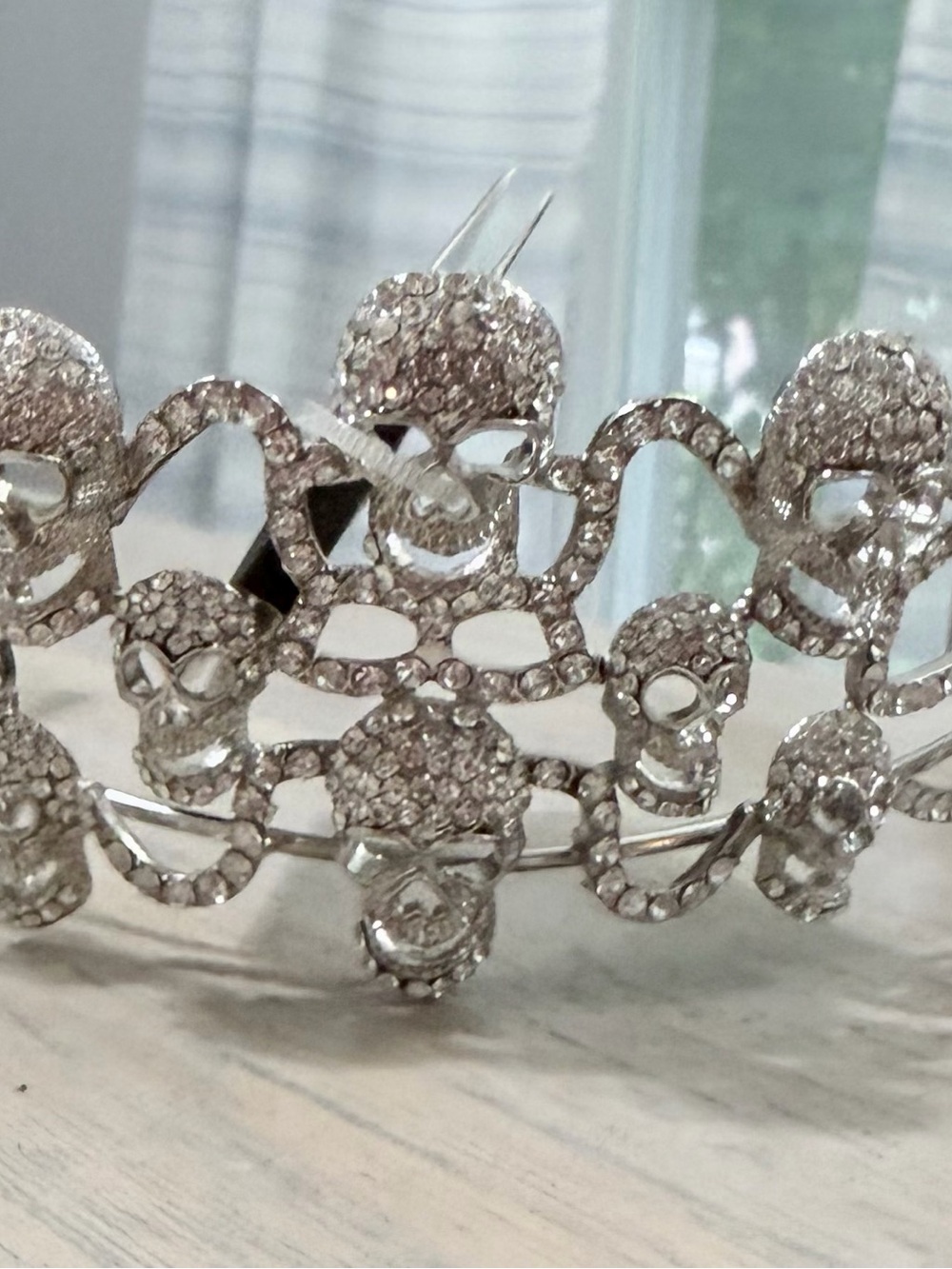 Rhinestone Skull Hair Clip - Silver Sparkle